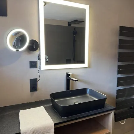 Schoeneben Milka * 왈드임핀즈가우